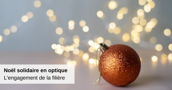 boule de Noël en gros plan